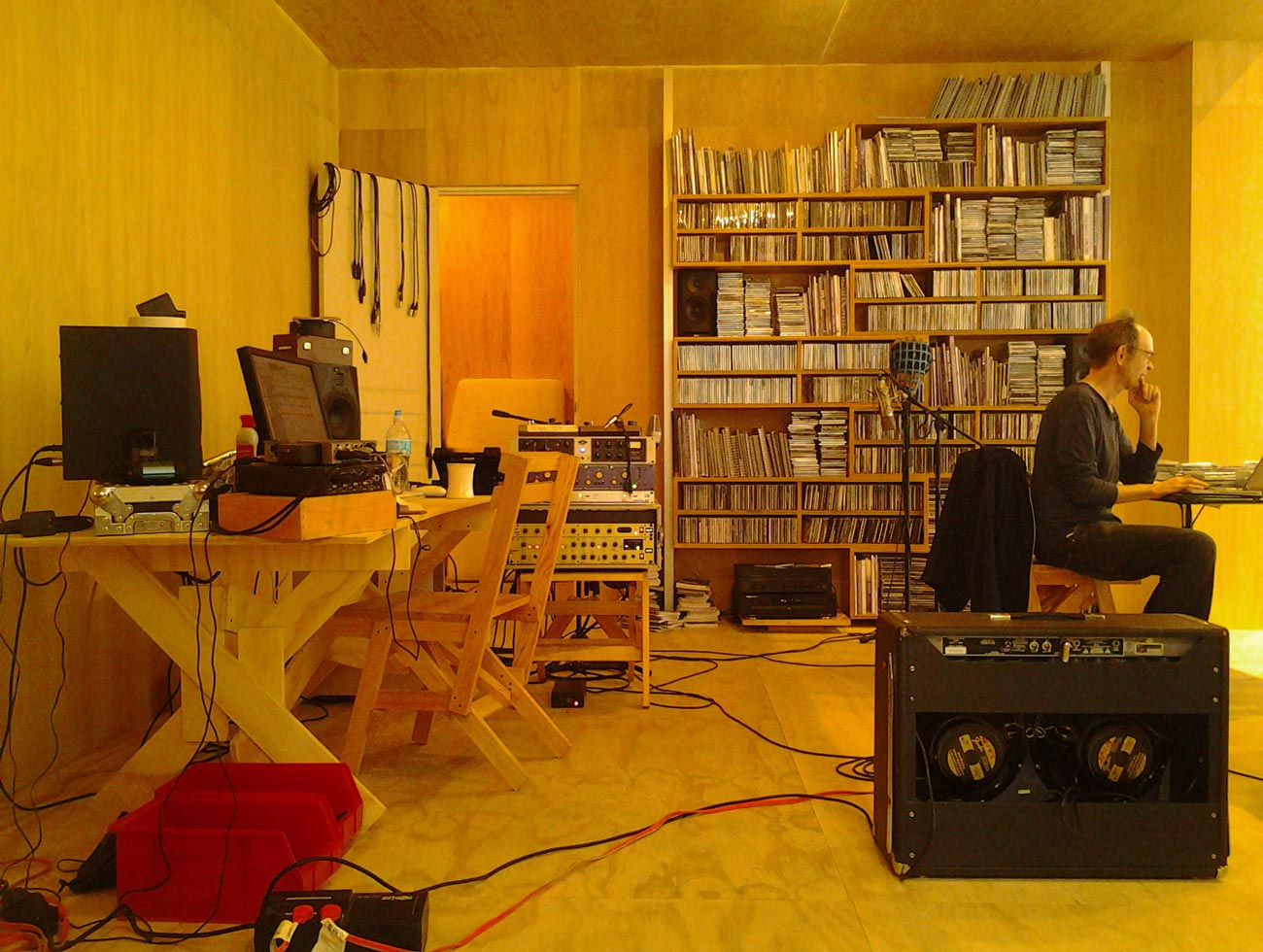 Interior de estudio de sonido. Arte y música. 