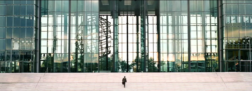 Edificio de vidrio. Películas con paisajes arquitectónicos. 
