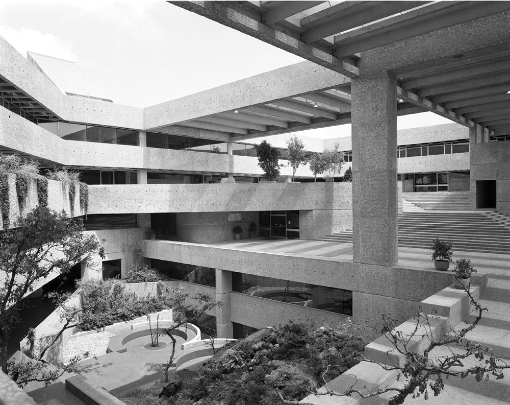 Arquitectura brutalista. Teodoro Gonzalez de León