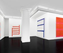 Pinturas minimalistas en un galería de arte. Gallery Weekend Berlin 2019