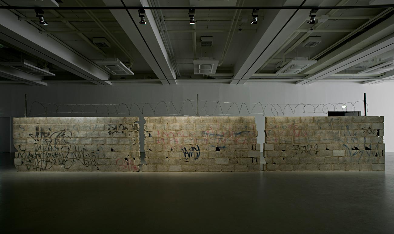 Muro con balas. 58 Bienal de Venecia.