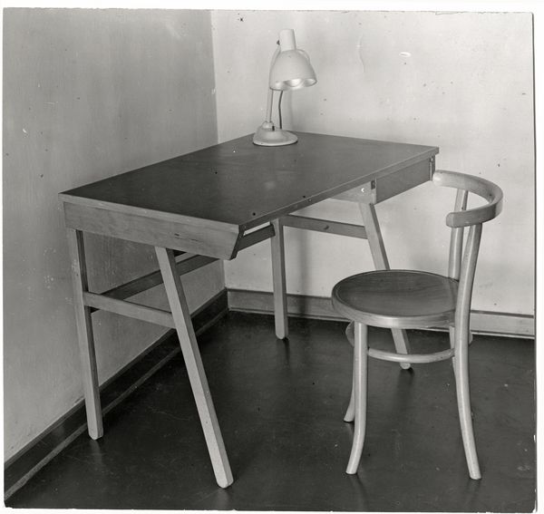 Diseño industrial de mesa. 100 años de la Bauhaus.