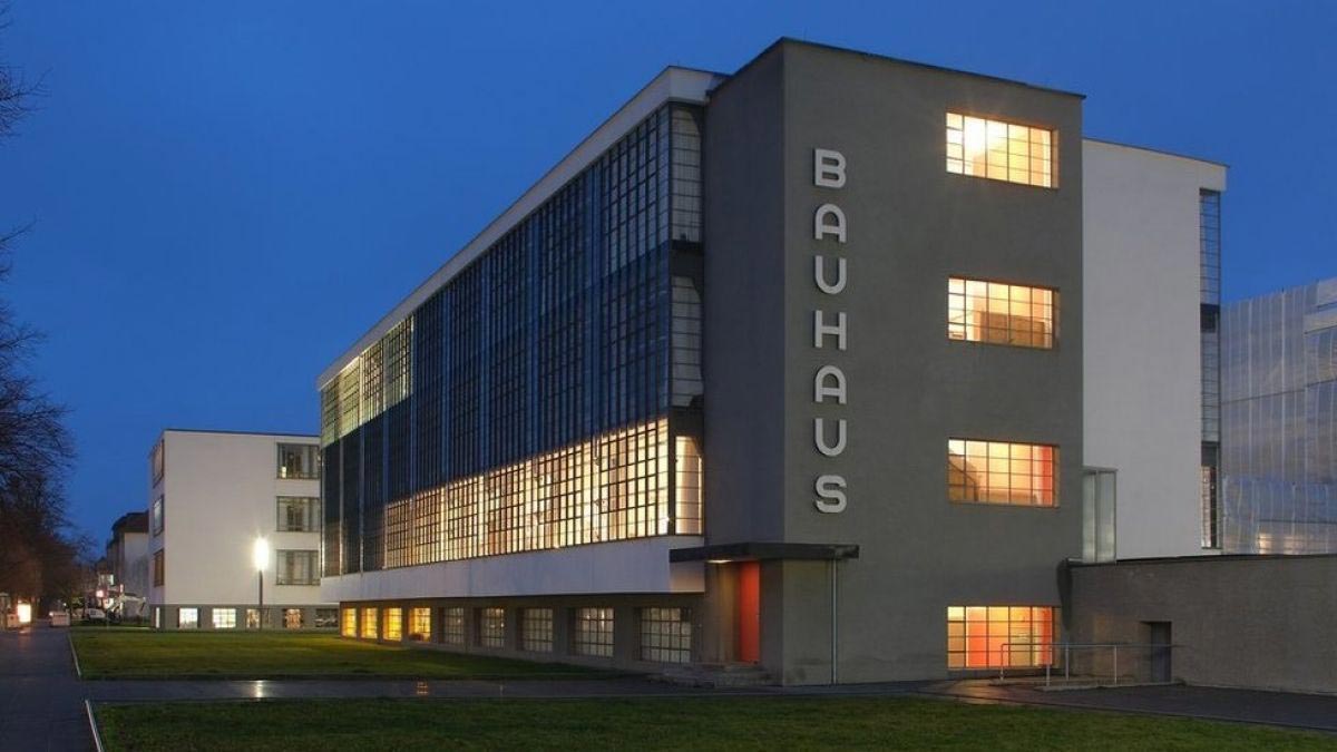 Escuela de la Bauhaus. 100 años de la Bauhaus.