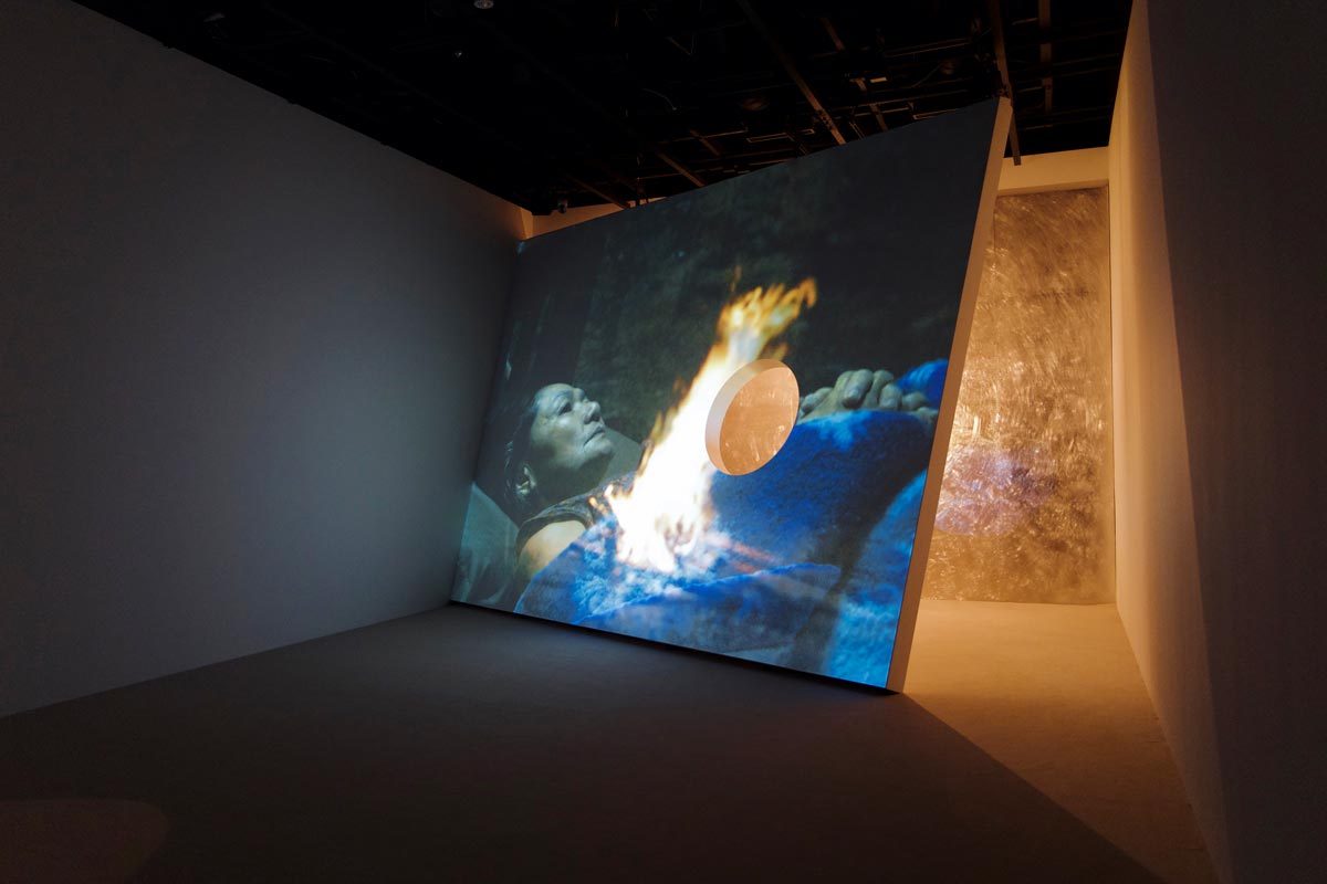 Instalación de video en un museo de arte. 58 Bienal de Venecia.